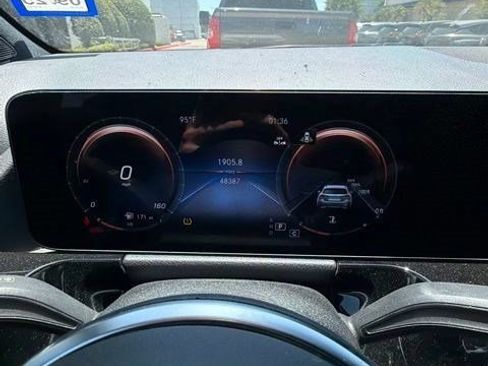 Used 2023 Mercedes-Benz GLA 250 image 5