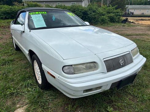 Used 1995 Chrysler LeBaron GTC FWD image 3
