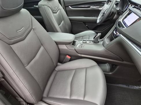 Certified 2023 Cadillac XT5 Premium Luxury AWD/4WD image 27