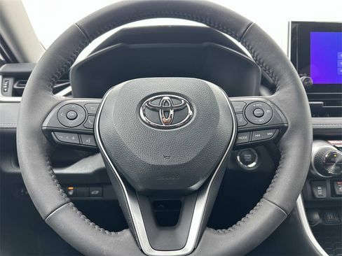 New 2025 Toyota RAV4 XLE image 20