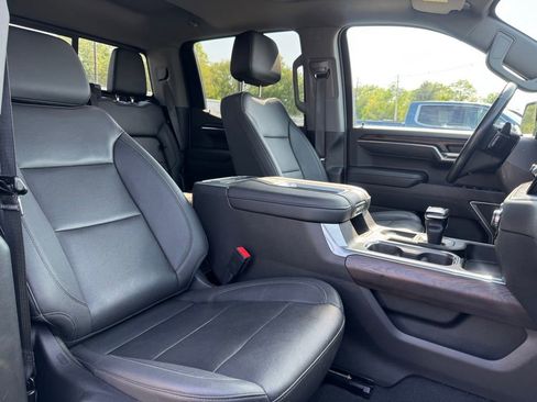 Certified 2022 GMC Sierra 1500 SLT w/ SLT Premium Plus Package AWD/4WD image 11