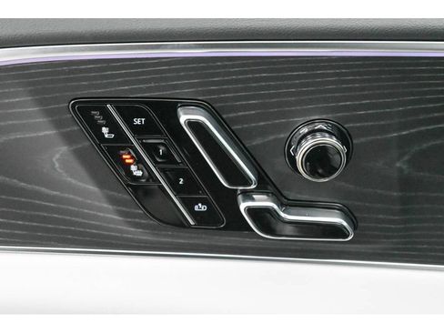 New 2026 Cadillac Lyriq Luxury image 15