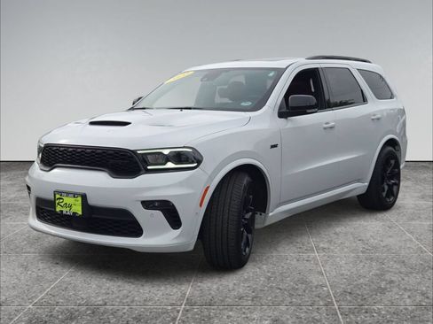 Certified 2022 Dodge Durango SRT w/ Premium Interior Group AWD/4WD image 4