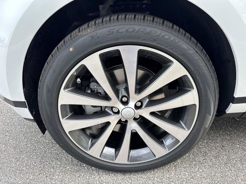 New 2026 Land Rover Range Rover Evoque S image 10