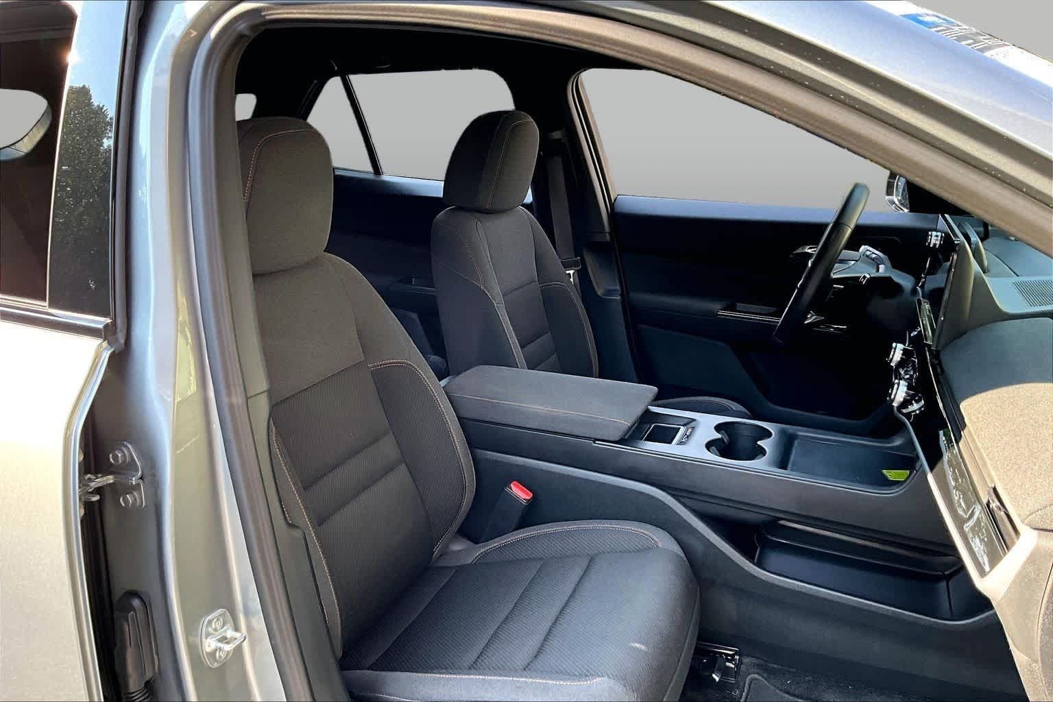Used 2024 Honda Prologue EX image 8