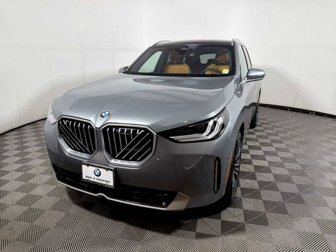 Used 2025 BMW X3 xDrive30i image 3