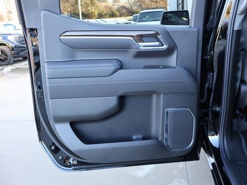 New 2026 GMC Sierra 1500 Elevation image 24