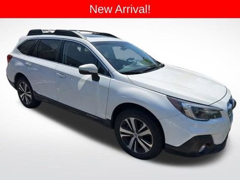 Used 2019 Subaru Outback 2.5i Limited AWD/4WD image 1