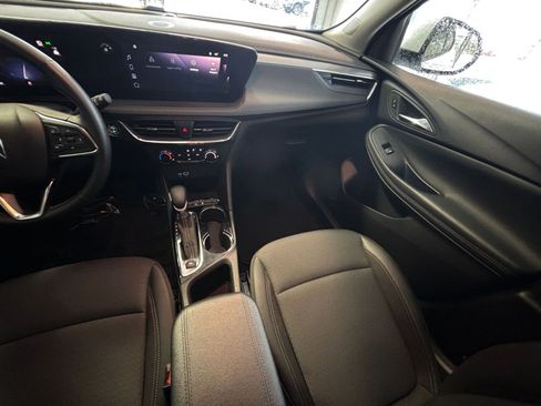 Used 2025 Buick Encore GX Preferred image 34