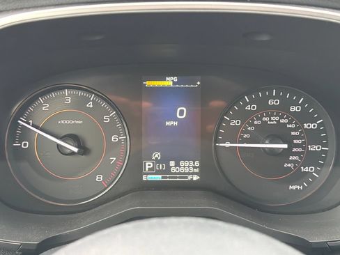 Used 2020 Subaru Crosstrek 2.0i Premium w/ Moonroof Package 2 AWD/4WD image 47