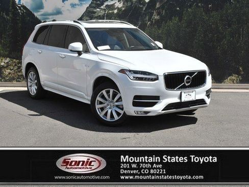 Used 2019 Volvo XC90 T5 Momentum image 1