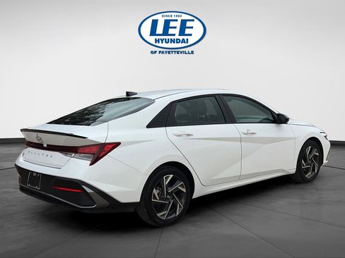 Certified 2025 Hyundai Elantra Sport image 7