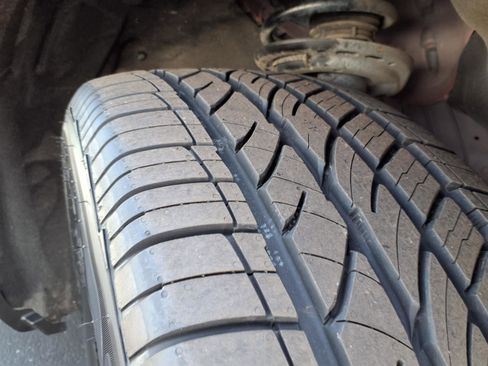 Used 2021 Ford Explorer XLT w/ Equipment Group 202A image 40