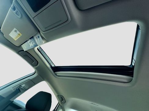 Certified 2025 Honda Accord SE image 25