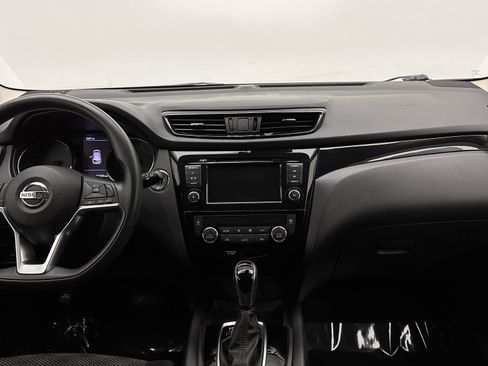 Used 2019 Nissan Rogue Sport SV image 26