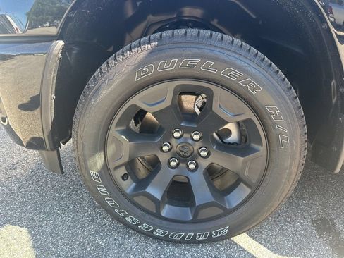 New 2026 RAM 1500 Express AWD/4WD image 33