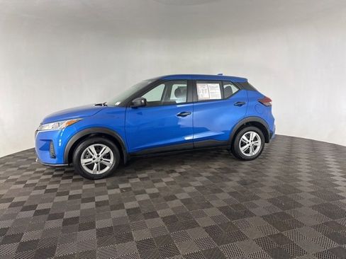 Certified 2024 Nissan Kicks S image 3