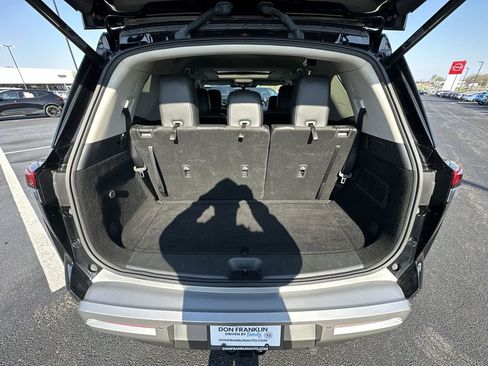 Used 2023 Nissan Pathfinder SL w/ SL Premium Package AWD/4WD image 25