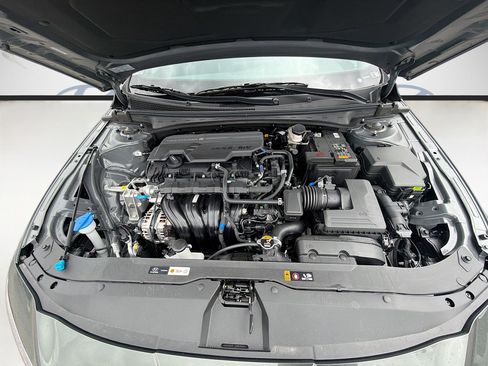 New 2026 Hyundai Elantra Sport FWD image 22
