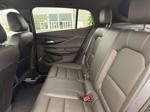 Used 2024 Buick Envista Sport Touring image 31