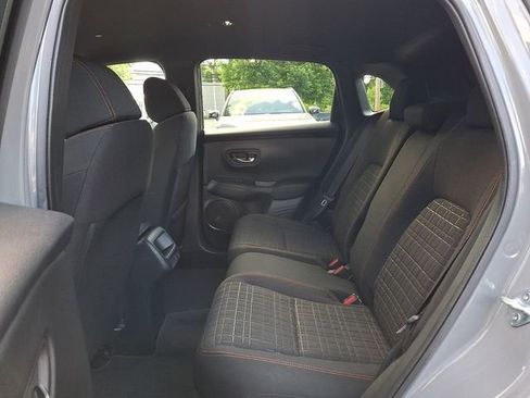 Used 2024 Honda HR-V Sport image 11