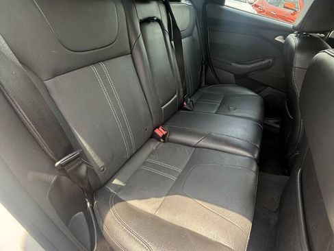 Used 2014 Ford Focus Titanium FWD image 16