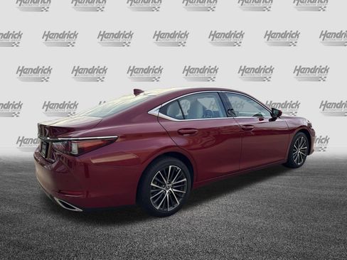 Used 2025 Lexus ES 350 w/ Premium Package image 10