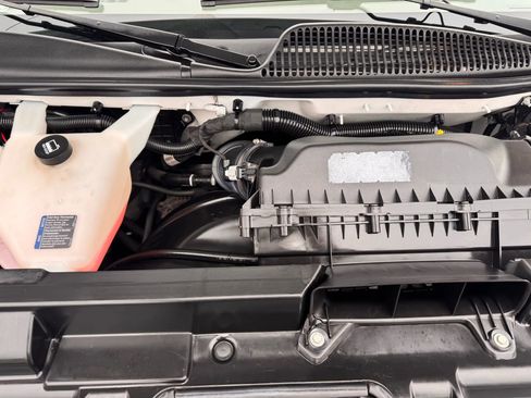 Used 2021 Chevrolet Express 2500 w/ Driver Convenience Package image 32