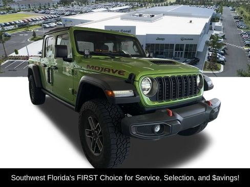 Used 2025 Jeep Gladiator Mojave w/ Safety Group AWD/4WD image 2