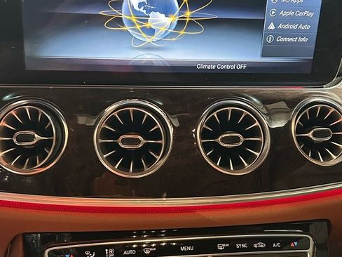 Used 2018 Mercedes-Benz E 400 4MATIC Coupe image 13