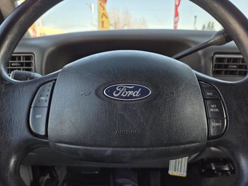 Used 2004 Ford F250 XL image 16