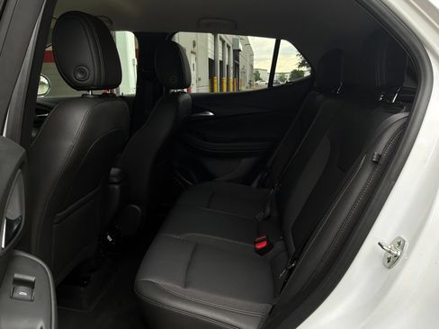 Used 2025 Buick Encore GX Preferred FWD image 11