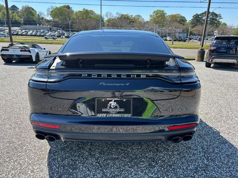 Used 2023 Porsche Panamera 4 Platinum Edition w/ Assistance Package image 7