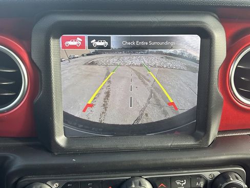 Used 2021 Jeep Wrangler Unlimited Rubicon image 10