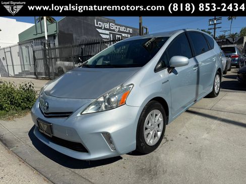 Used 2012 Toyota Prius V Three image 3