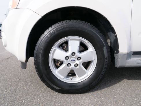 Used 2011 Ford Escape XLT image 13