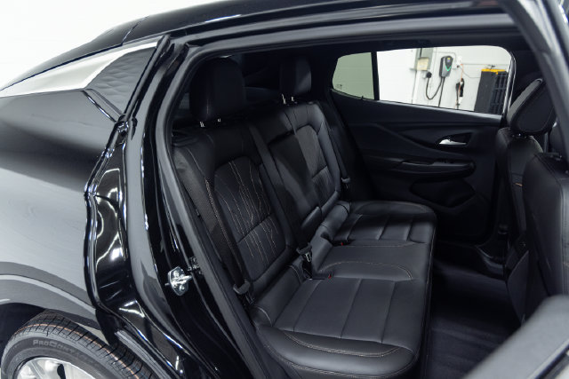 Used 2026 Buick Envista Avenir FWD image 25