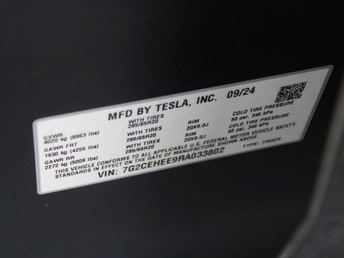 Used 2024 Tesla Cybertruck Cyberbeast AWD/4WD image 20