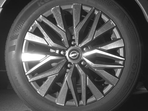 Used 2025 Nissan Altima 2.5 SV FWD image 18