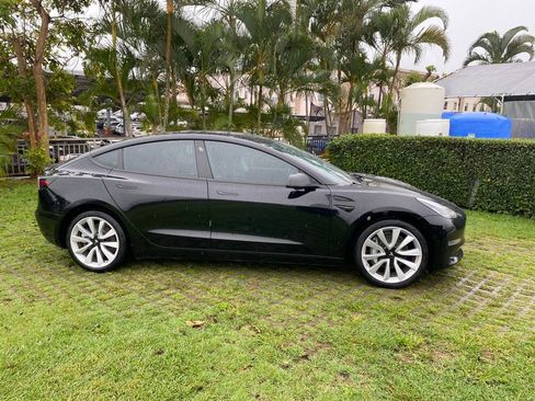 Used 2019 Tesla Model 3 Standard Range Plus image 8