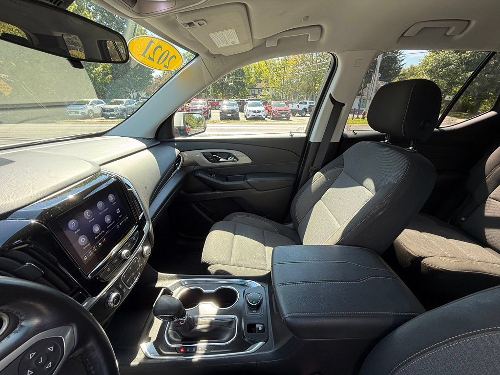 Used 2021 Chevrolet Traverse LT AWD/4WD image 20