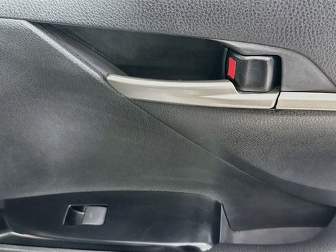 Used 2025 Toyota Camry LE FWD image 29