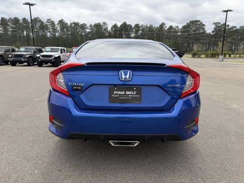 Used 2021 Honda Civic Sport image 4