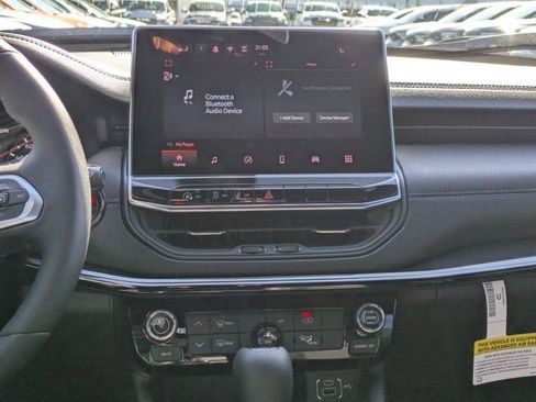 New 2026 Jeep Compass Latitude AWD/4WD image 16