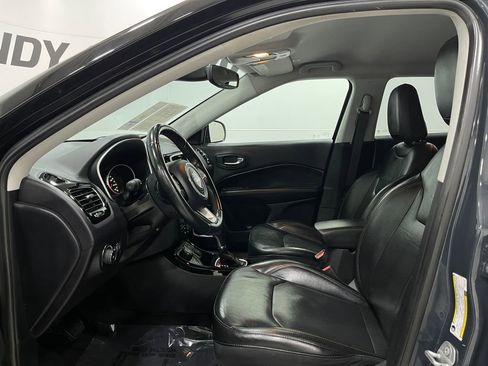 Used 2018 Jeep Compass Limited image 11