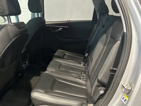Used 2022 Audi Q7 3.0T Prestige AWD/4WD image 25