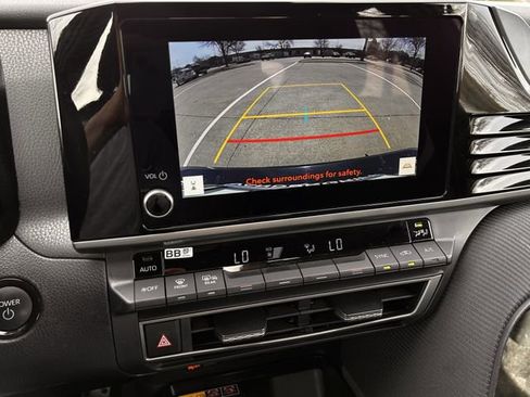 Certified 2025 Toyota Camry SE image 19