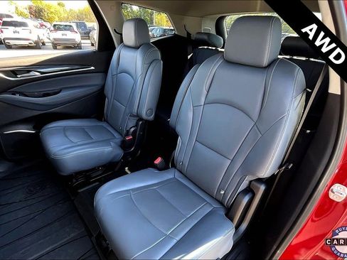 Used 2021 Buick Enclave Premium image 21