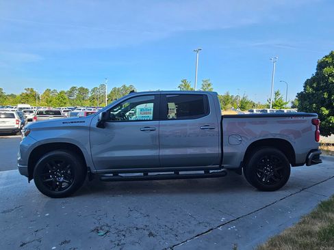 Used 2024 Chevrolet Silverado 1500 RST w/ Rally Edition AWD/4WD image 4