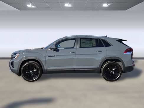 New 2026 Volkswagen Atlas Cross Sport SE AWD/4WD image 2